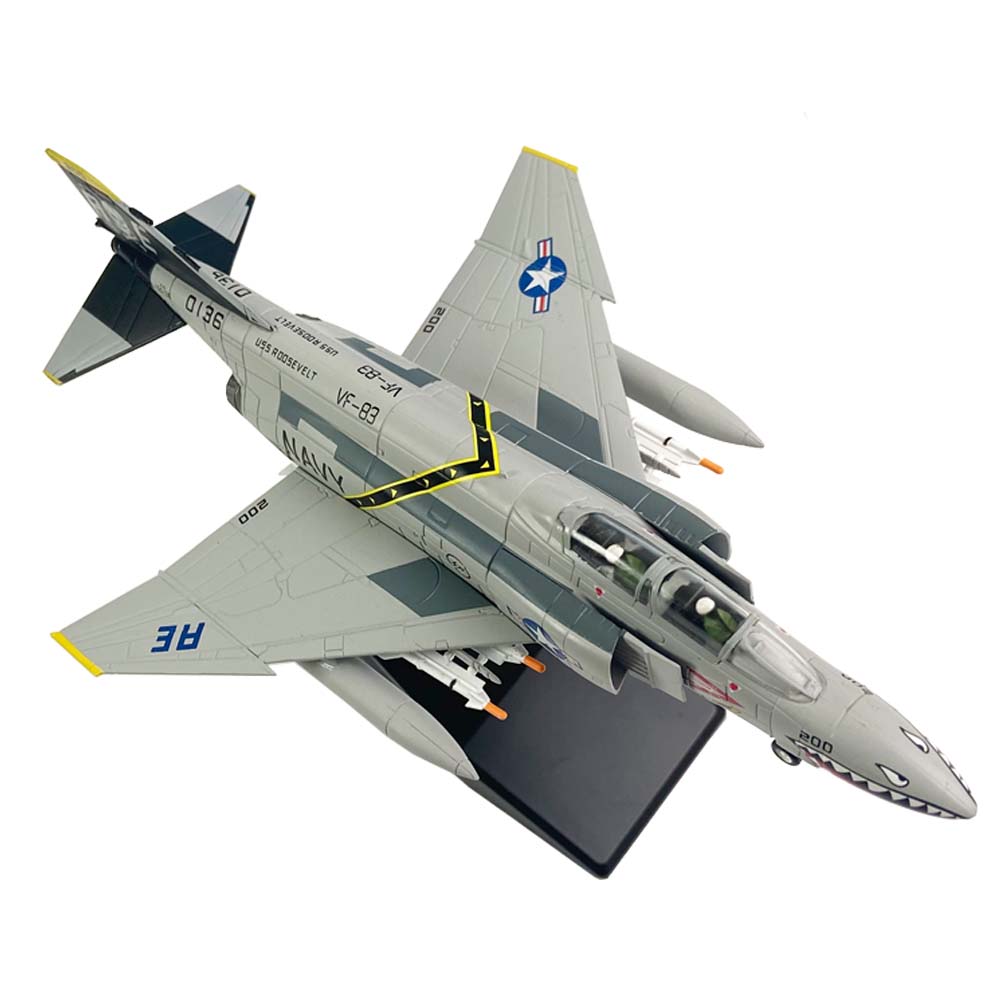 1:100 Scale US F4C F-4 Phantom - đánh giá và giá Model Kit Store