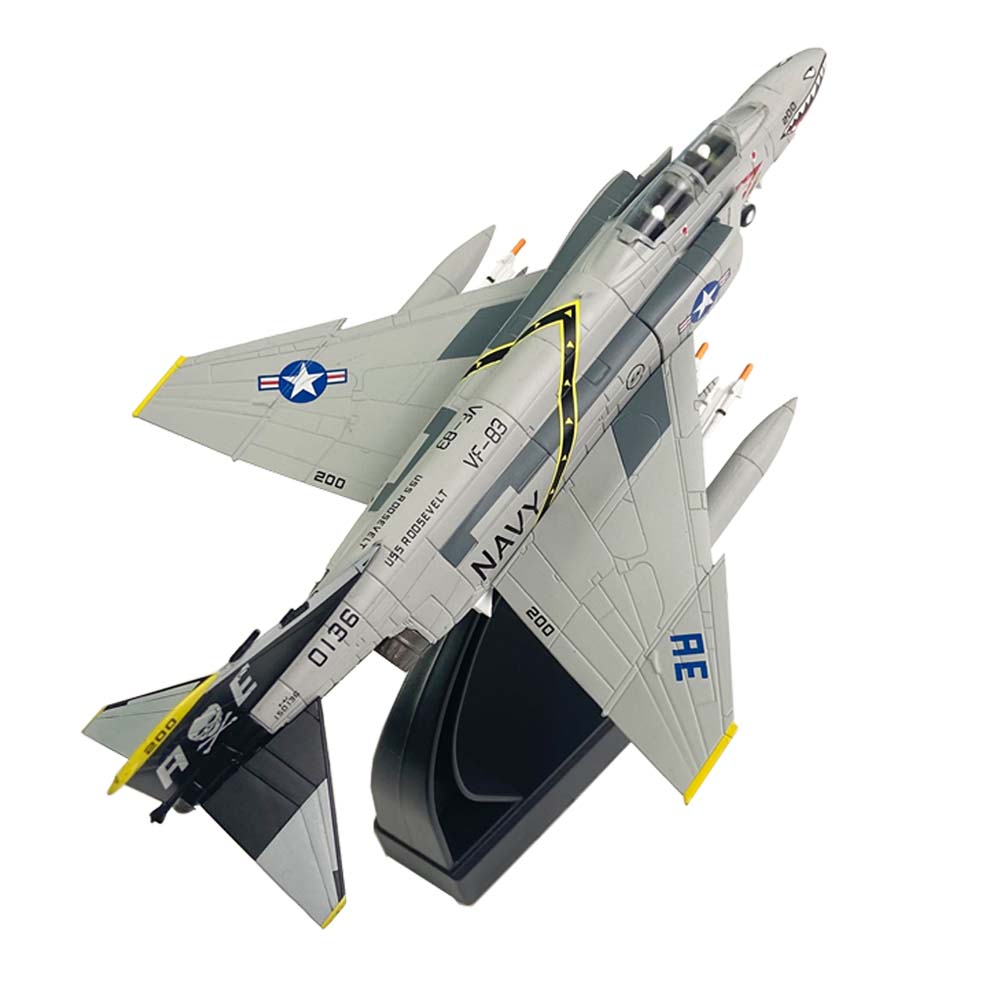 1:100 Scale US F4C F-4 Phantom - đánh giá và giá Model Kit Store